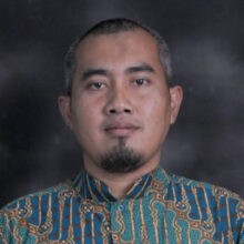 dr. waras nurcholis s.si . m.si e1684227284141 220x300